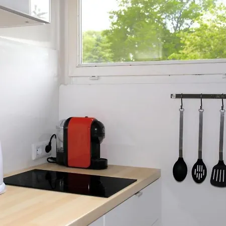 In Mit Schoenem Garten By Interhome