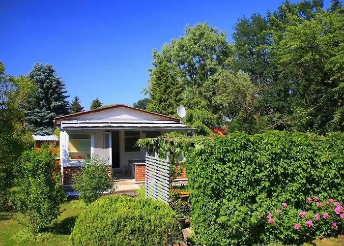 In Mit Schoenem Garten By Interhome *