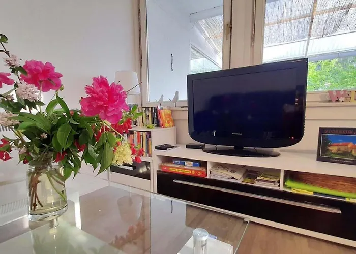 In Mit Schoenem Garten By Interhome *