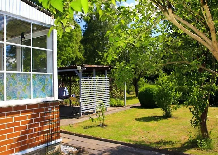 Holiday home In Mit Schoenem Garten By Interhome *